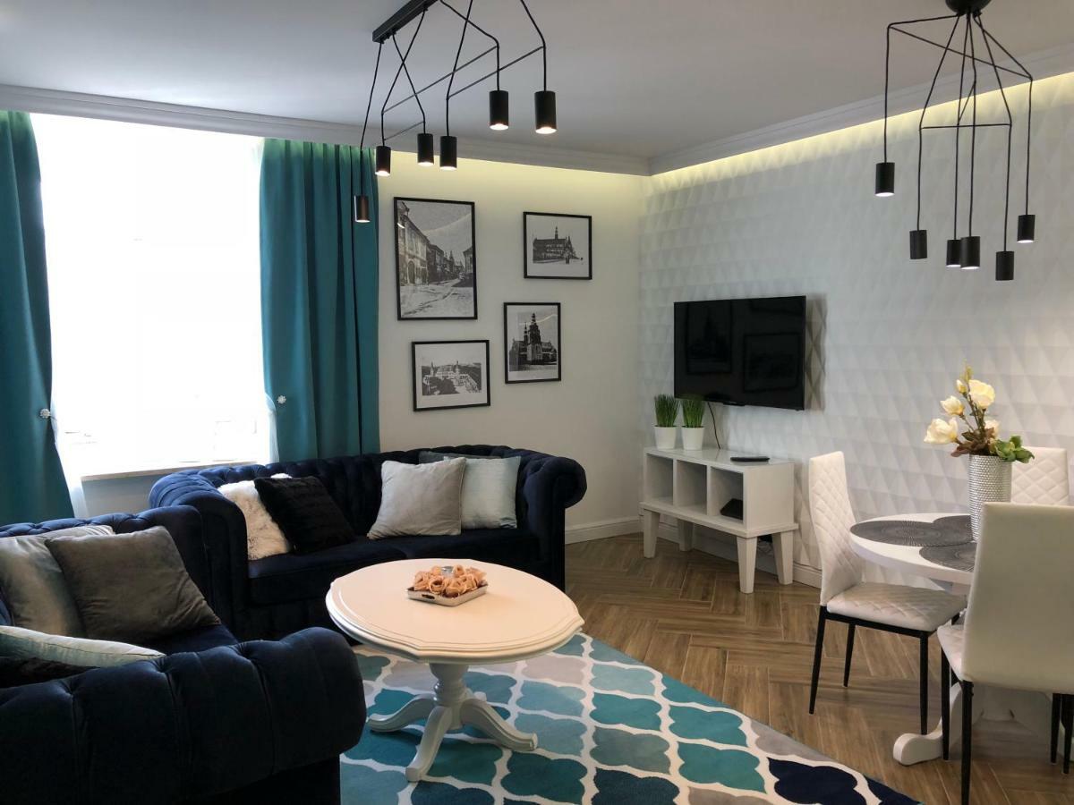 Family & Business Sauna Apartments Paderewskiego Sienkiewicza No2 Centrum Downtown - 2 Bedroom With Private Sauna, Bath With Hydromassage, Parking Kielce Kültér fotó