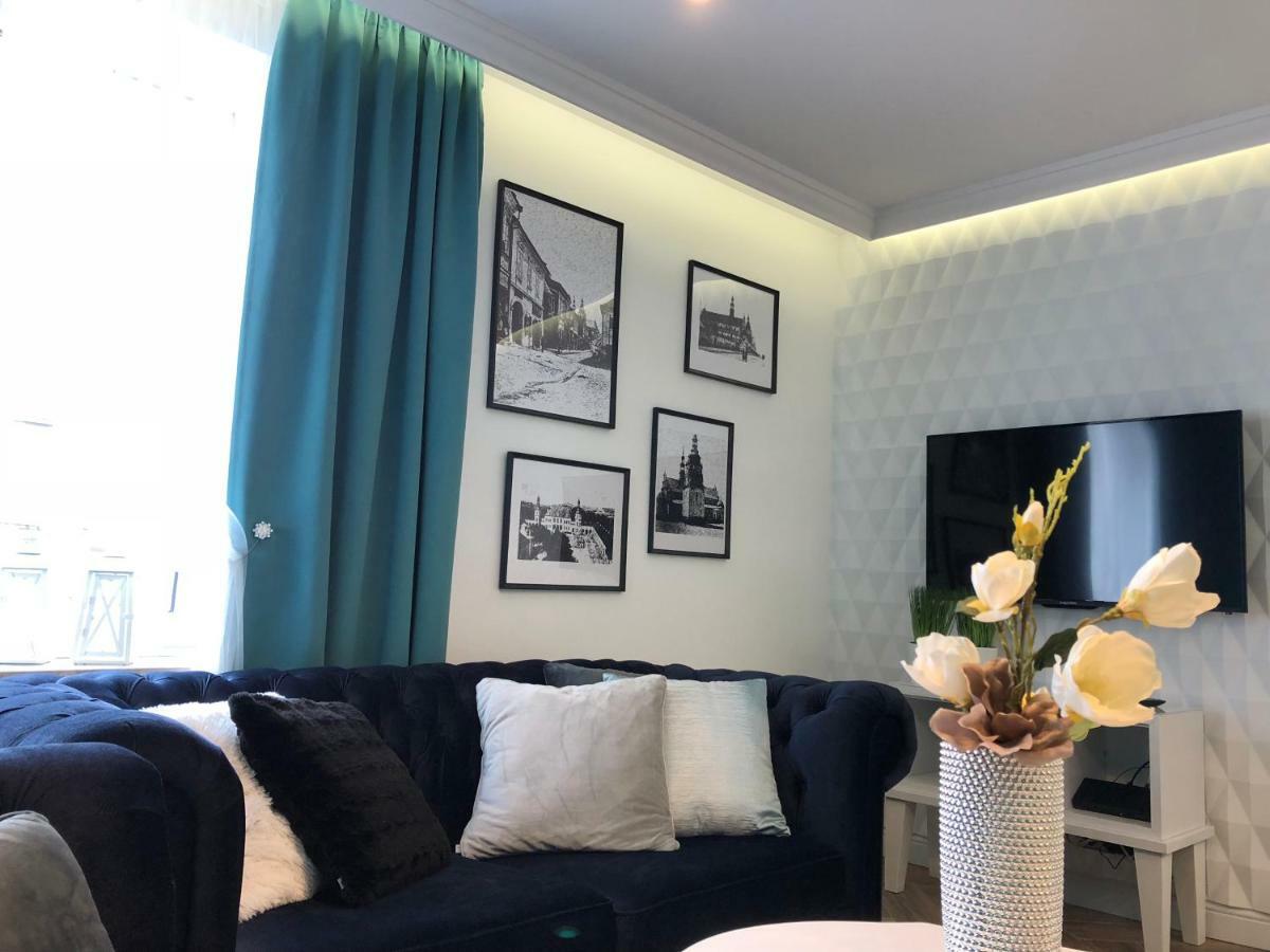 Family & Business Sauna Apartments Paderewskiego Sienkiewicza No2 Centrum Downtown - 2 Bedroom With Private Sauna, Bath With Hydromassage, Parking Kielce Kültér fotó